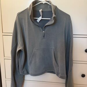 Lululemon Athletica softreme half zip pull over